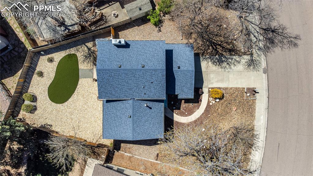 Image 41 of 47: 4th basement bedroom
