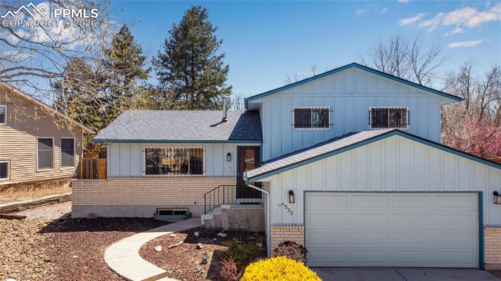 Image 8 of 47: Floor Plan with measurements