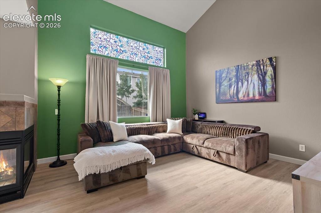 Image 3 of 25: Vaulted ceilings and amazing natural light