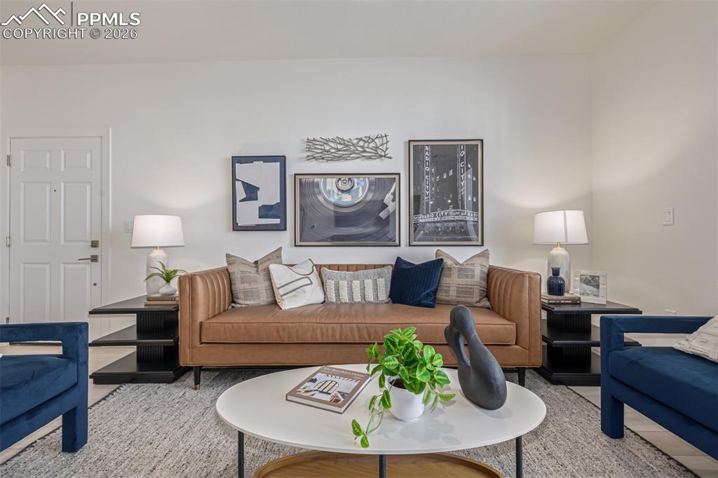 Image 3 of 27: Living Room