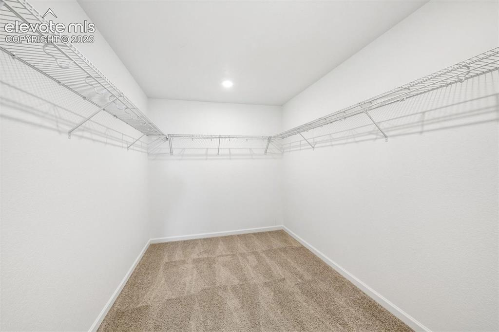 Image 12 of 24: Closet