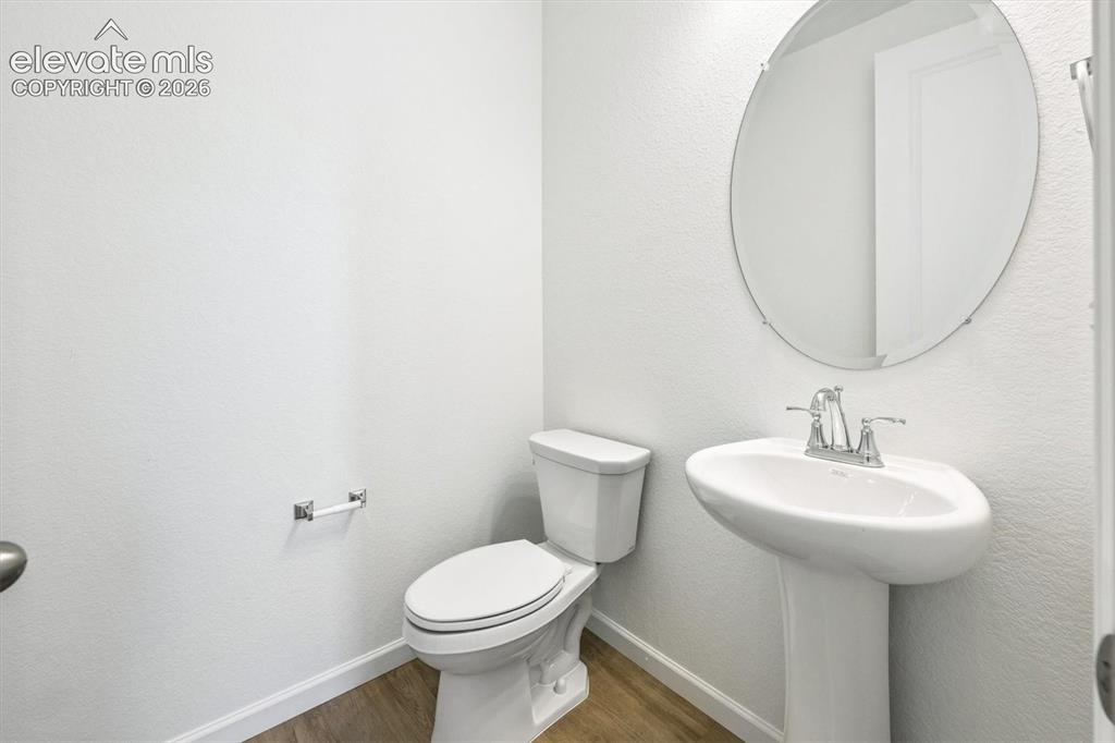 Image 9 of 24: Bathroom