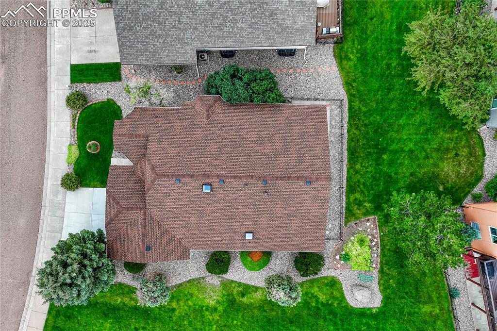 Image 33 of 38: New roof!
