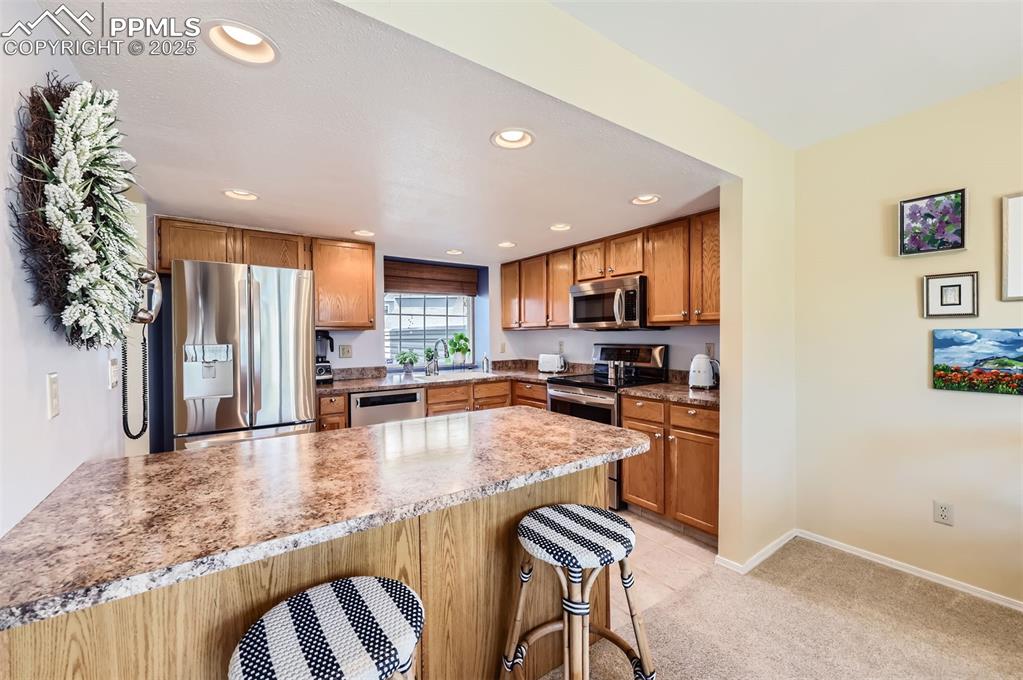 Image 6 of 23: Kitchen