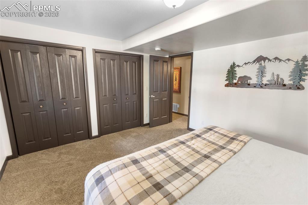 Image 24 of 28: Lower Level Bed 3