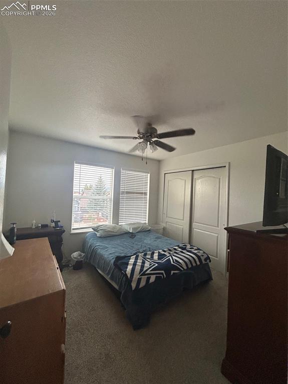 Image 17 of 30: Bedroom