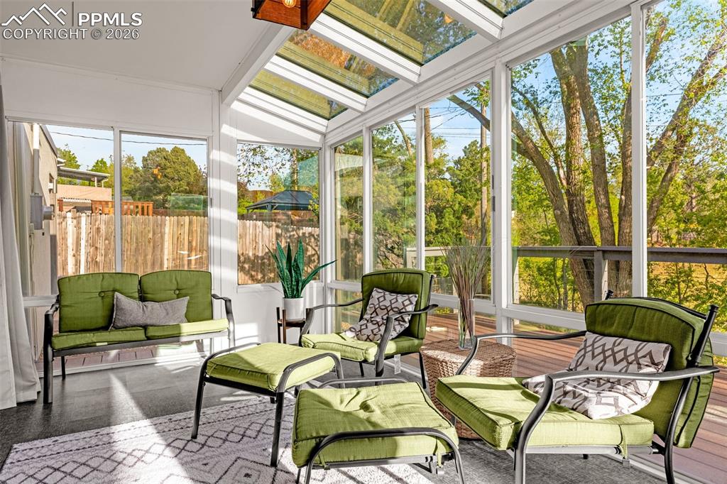 Image 22 of 50: Sun Room