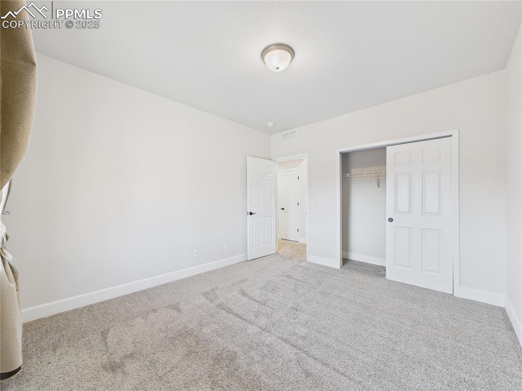 Image 39 of 48: Bedroom