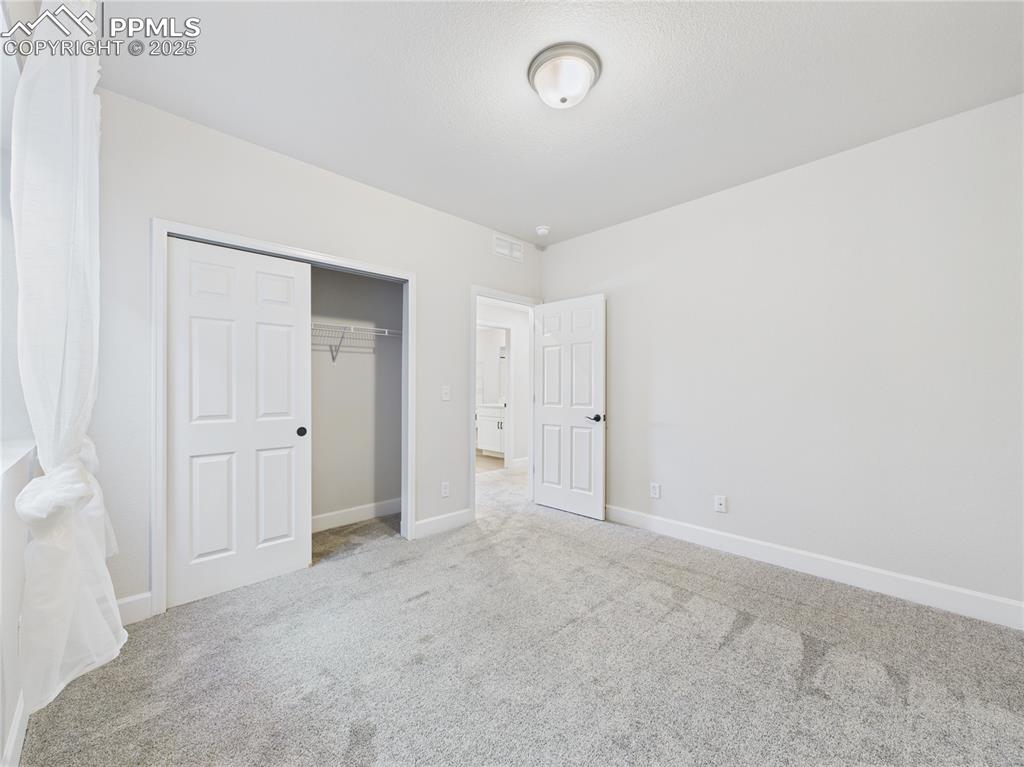 Image 41 of 48: Bedroom