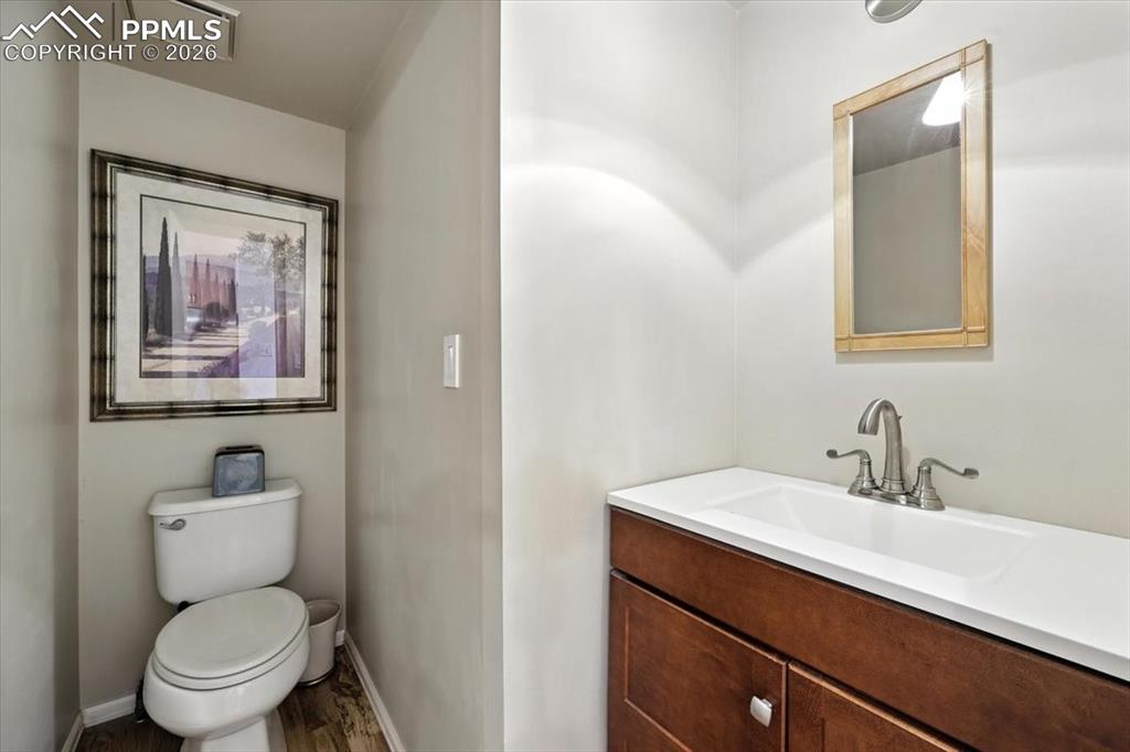 Image 17 of 31: Bathroom