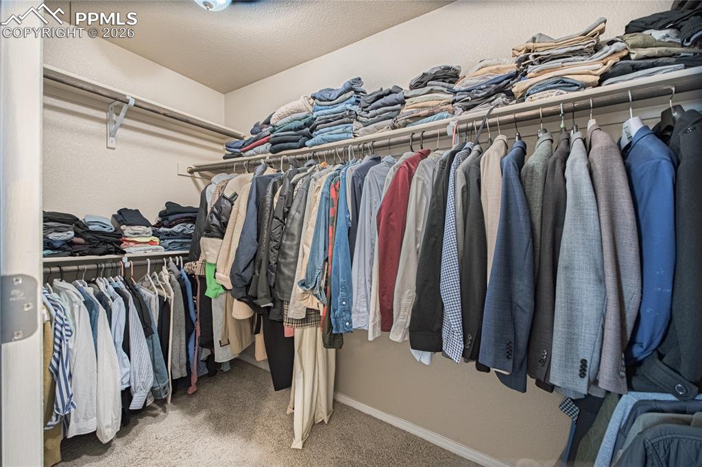 Image 23 of 32: Walk-In Closets