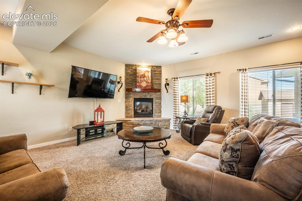 Image 16 of 50: Living Room