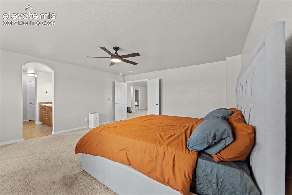 Image 16 of 33: Bedroom
