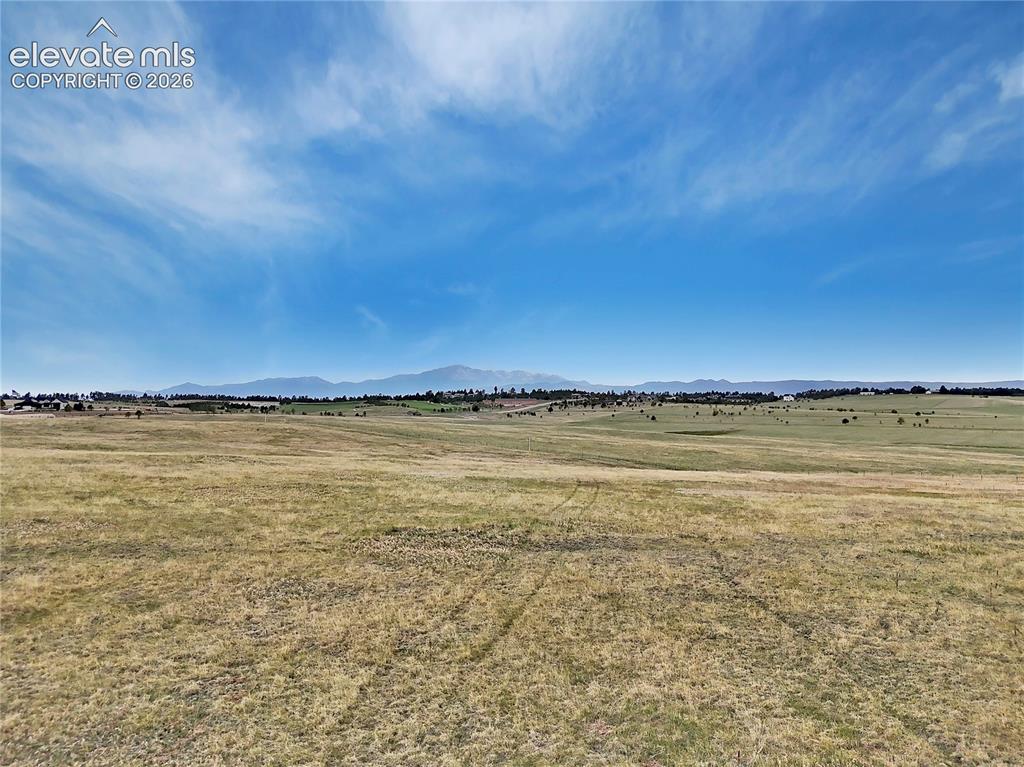 Image 11 of 13: View