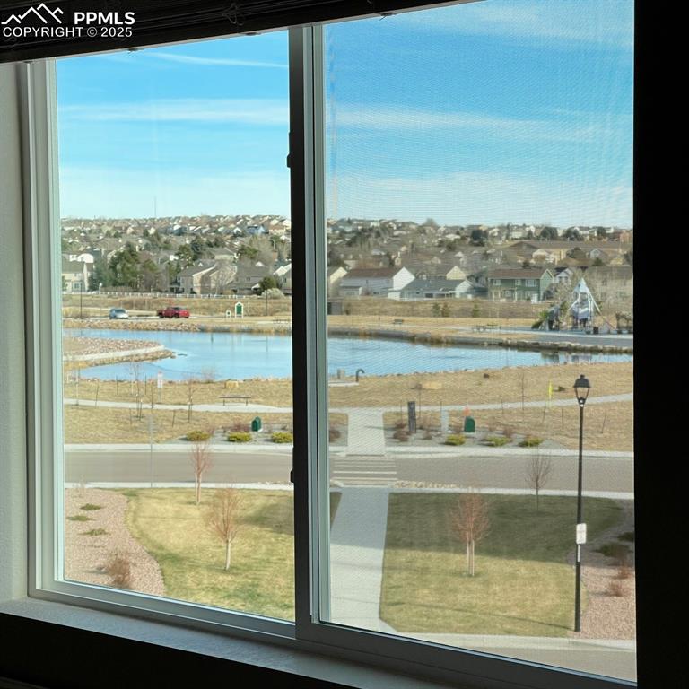 Image 20 of 25: View