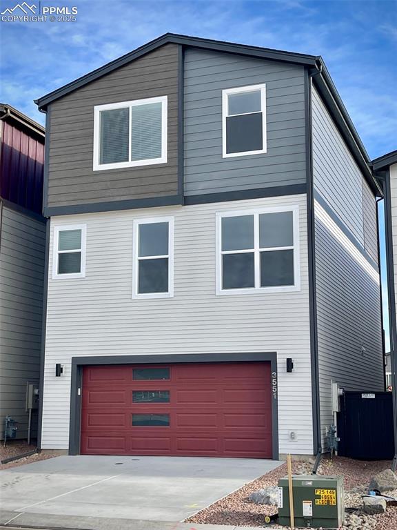 Image 25 of 25: Back of Structure