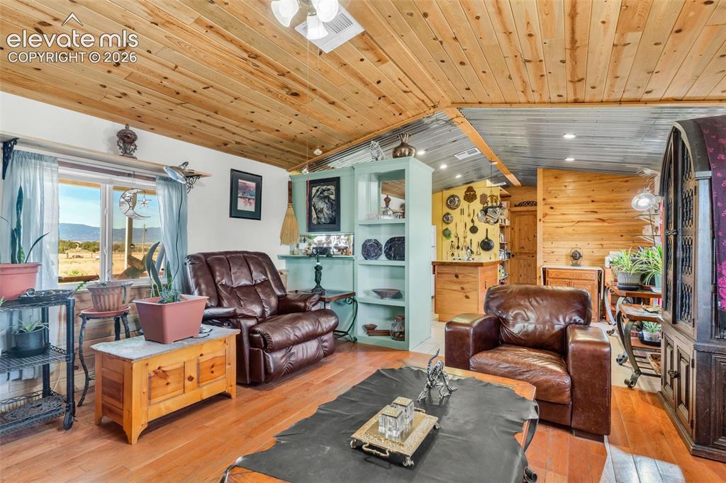 Image 11 of 45: Living Room