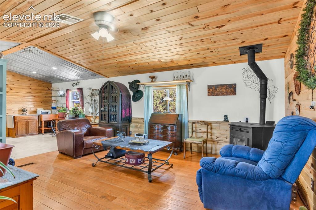 Image 9 of 45: Living Room