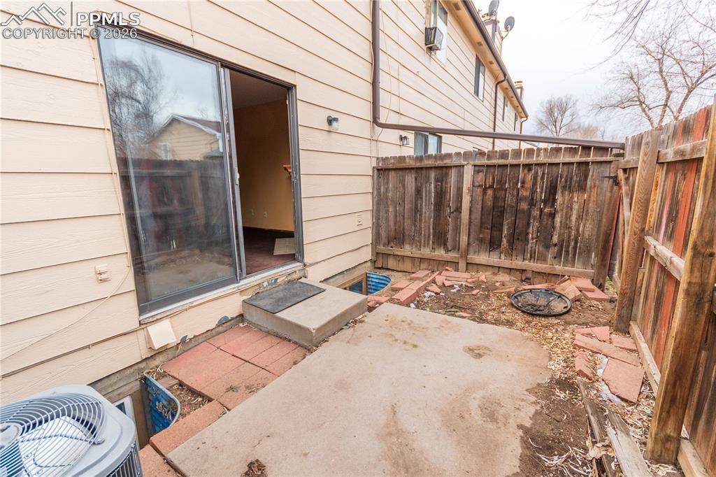 Image 8 of 28: Patio