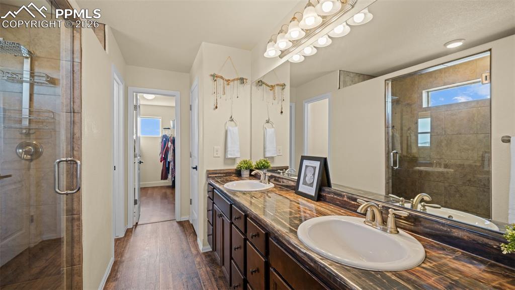 Image 24 of 48: Master Bathroom