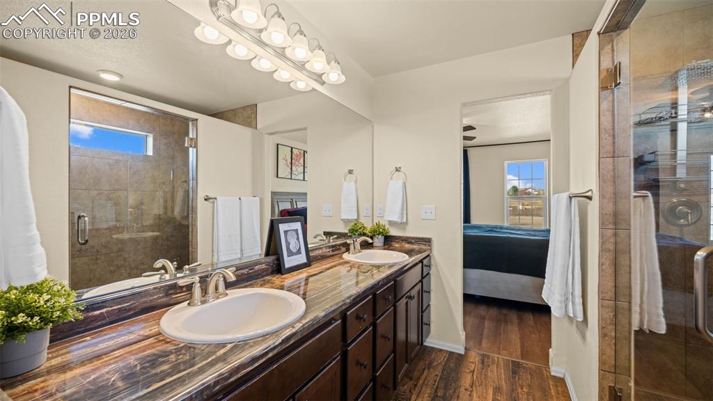 Image 25 of 48: Master Bathroom