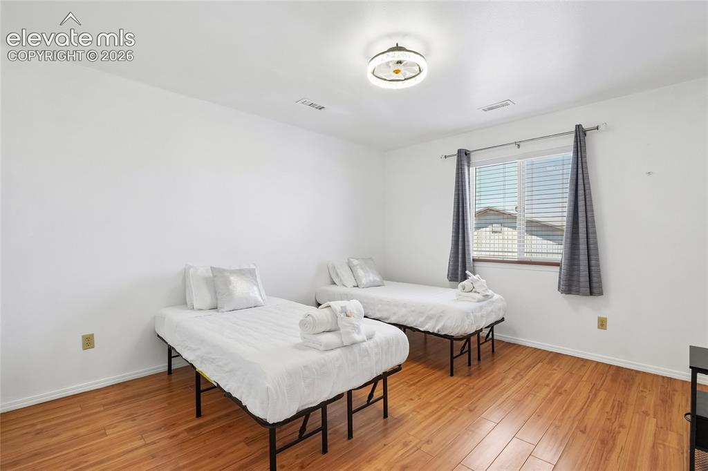 Image 18 of 43: Bedroom