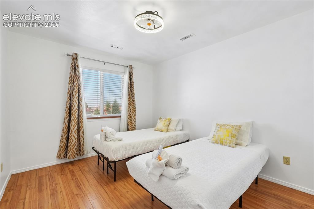 Image 19 of 43: Bedroom