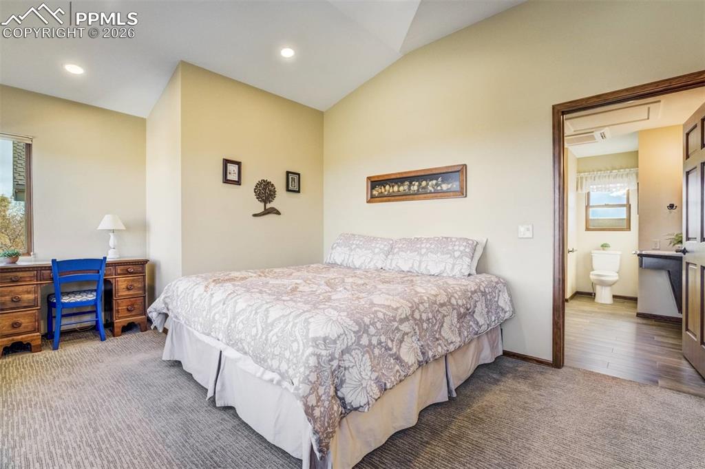 Image 18 of 36: In-law/Guest Suite