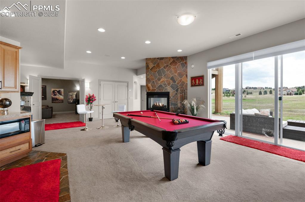 Image 18 of 50: Game Room