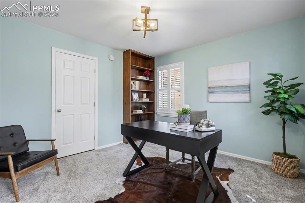 Image 14 of 44: Office