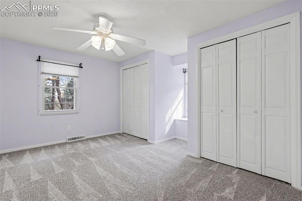 Image 33 of 44: Bedroom