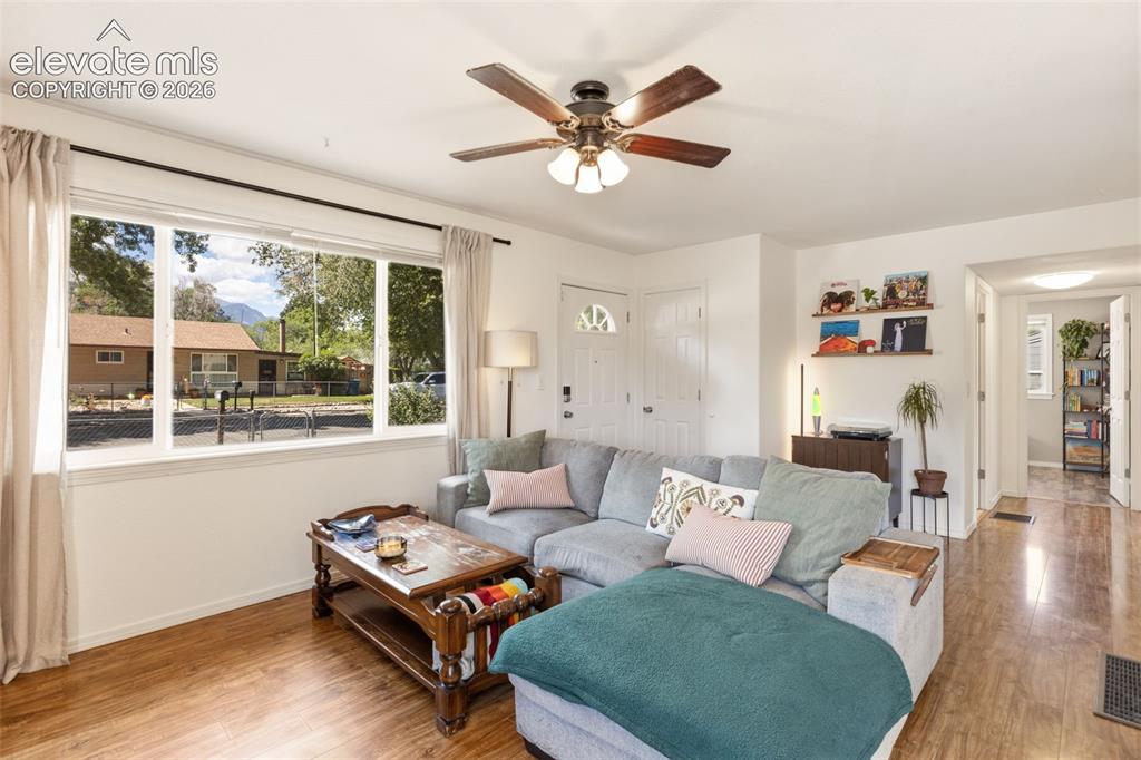 Image 9 of 32: Living Room