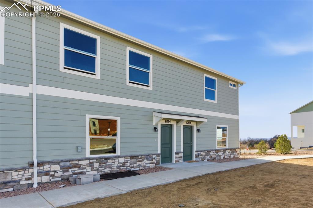 Image 16 of 20: Front of Structure