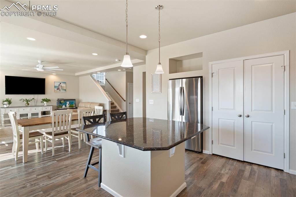 Image 10 of 46: Kitchen