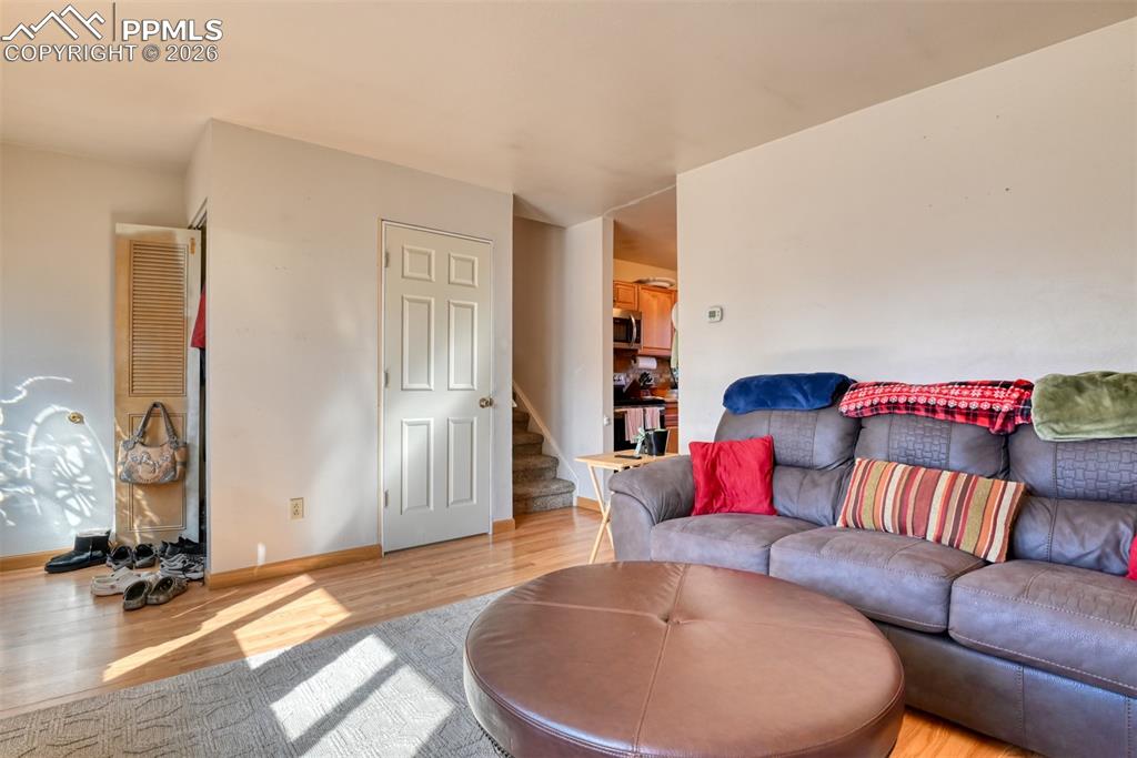 Image 17 of 43: Living Room