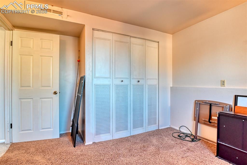 Image 33 of 43: Bedroom