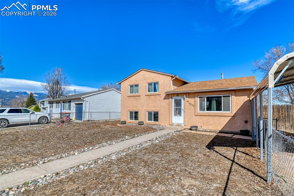 Image 5 of 43: Back of Structure