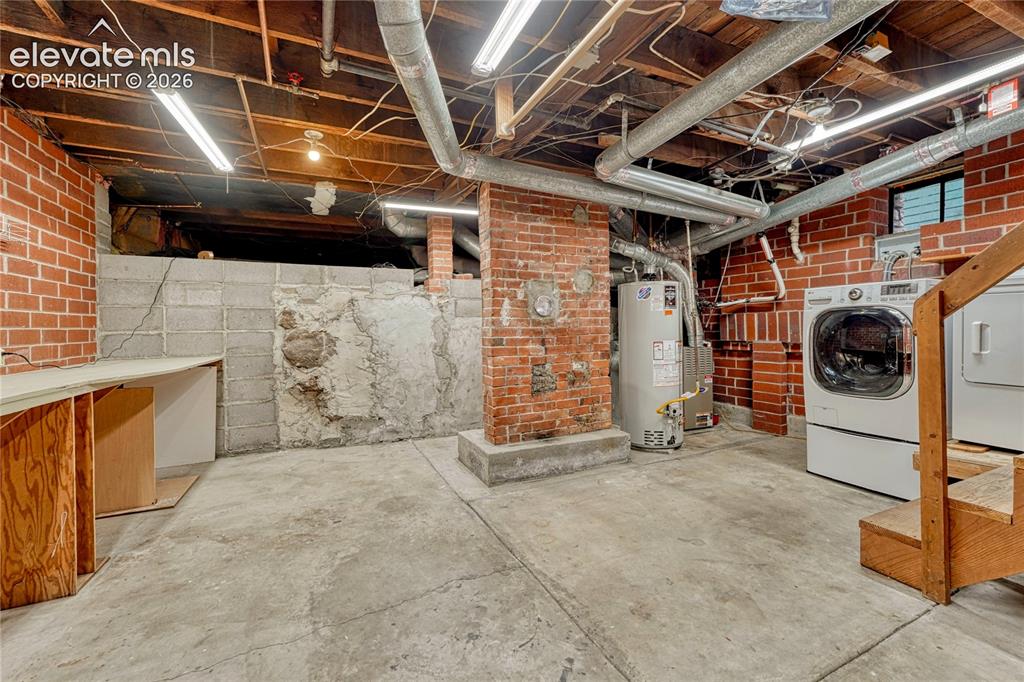 Image 23 of 40: Basement