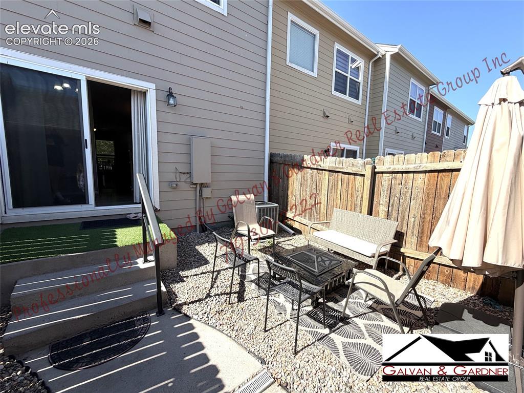 Image 19 of 22: Patio