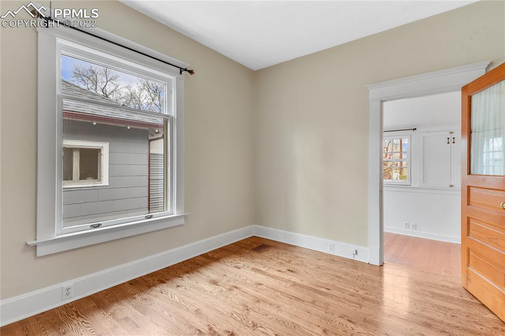 Listing 6860752, Image 21 of 49