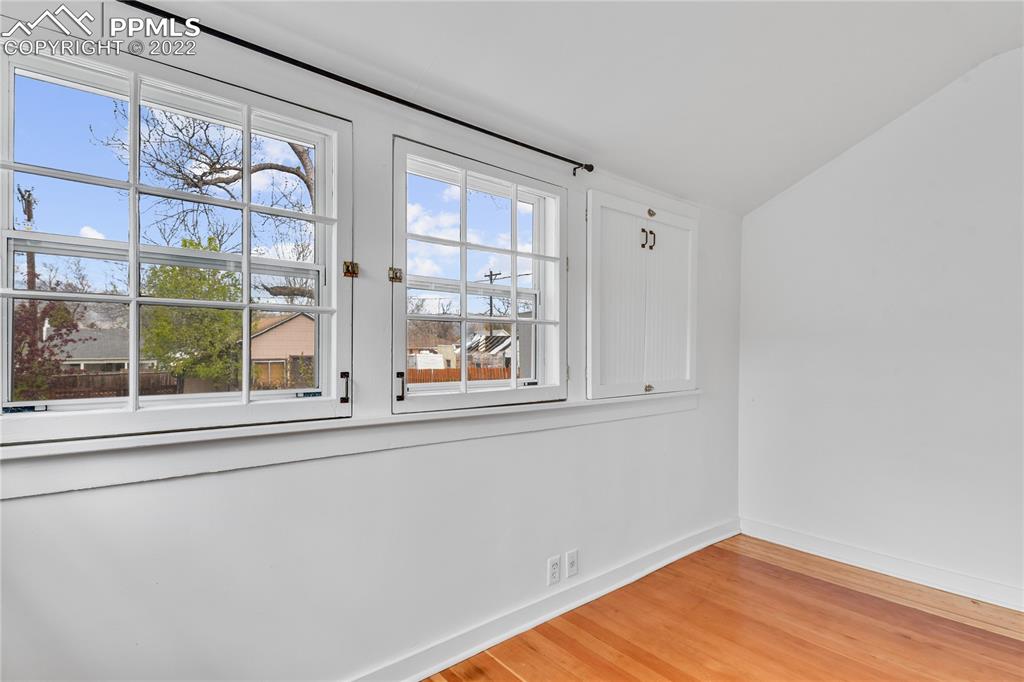 Listing 6860752, Image 31 of 49