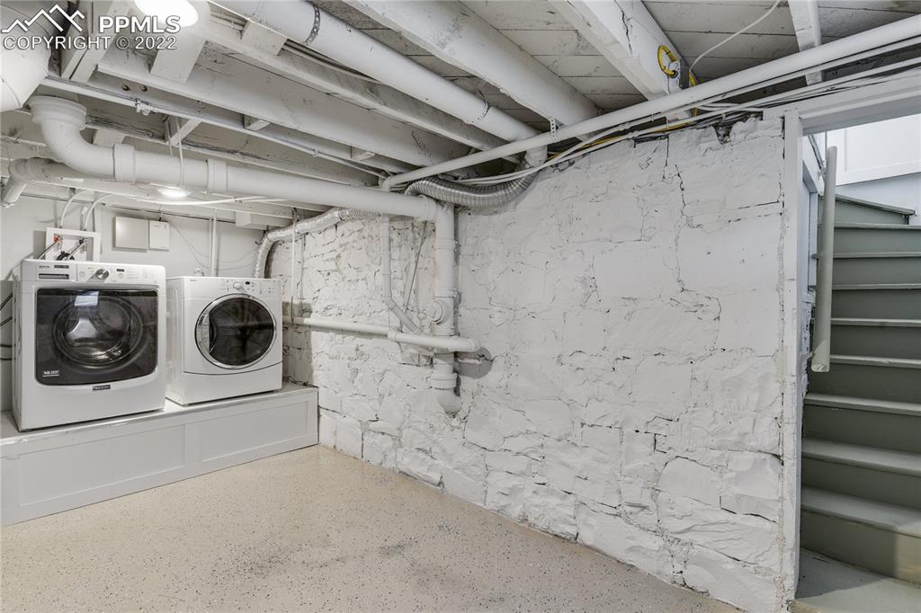 Listing 6860752, Image 41 of 49