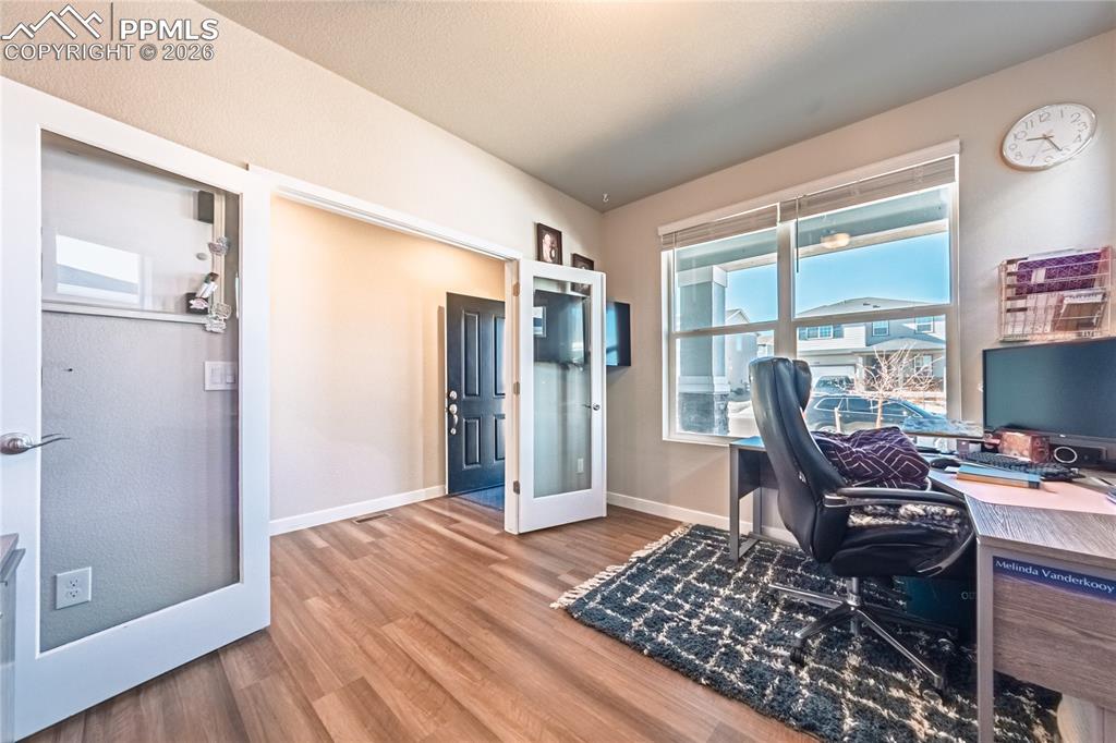 Image 4 of 38: Office