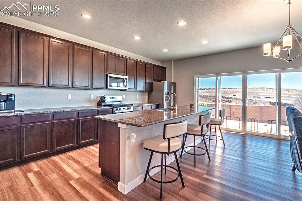 Image 7 of 38: Kitchen