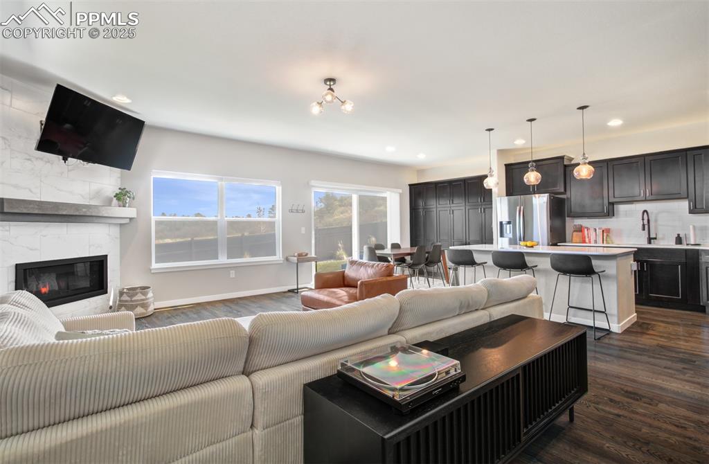 Image 7 of 38: Living Room