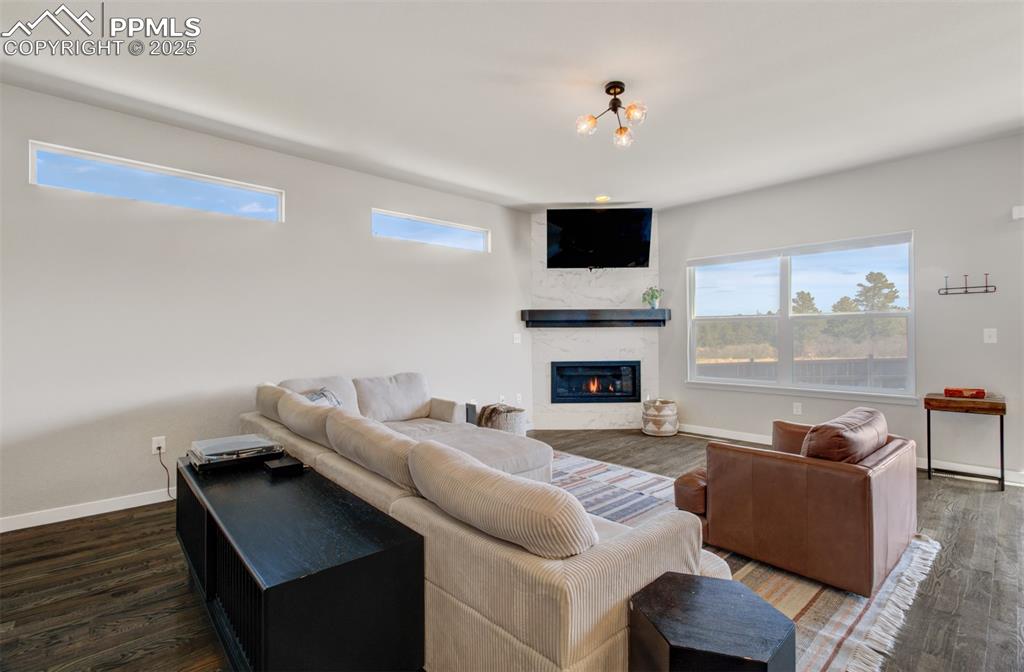 Image 8 of 38: Living Room
