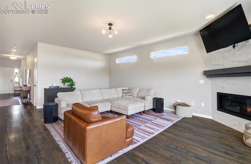 Image 9 of 38: Living Room