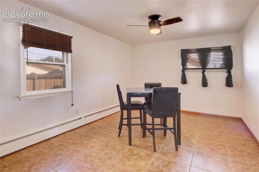 Image 12 of 24: Dining area