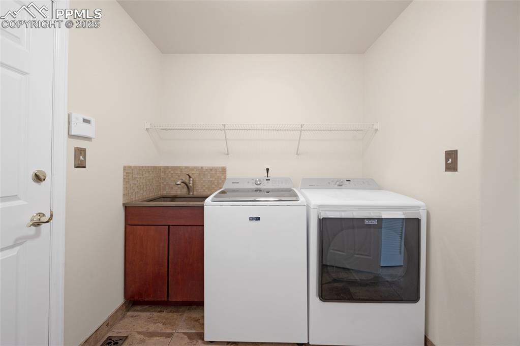 Image 14 of 38: Laundry