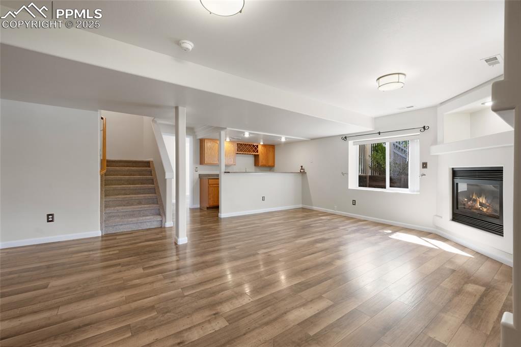 Image 23 of 38: Living Room